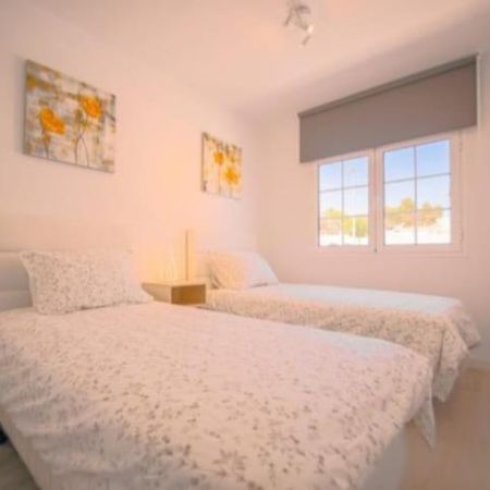 Atlantic View 1B 2 Bedrooms Ground Floor, Complex Featured On A Place In The Sun Puerto del Carmen  Extérieur photo