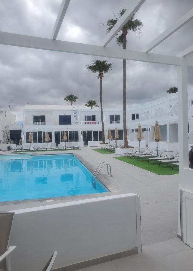 Atlantic View 1B 2 Bedrooms Ground Floor, Complex Featured On A Place In The Sun Puerto del Carmen  Extérieur photo